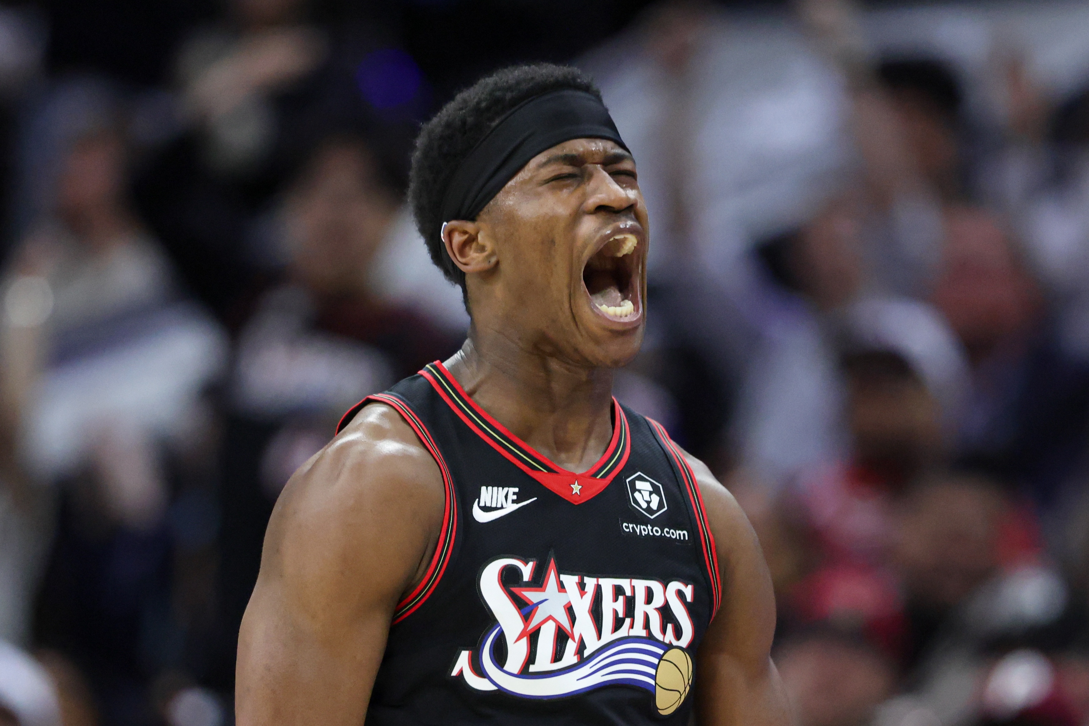 开云体育官网-本赛季运球投篮最铁榜：詹金斯命中率39.8%第一 VJ第二 三球第五